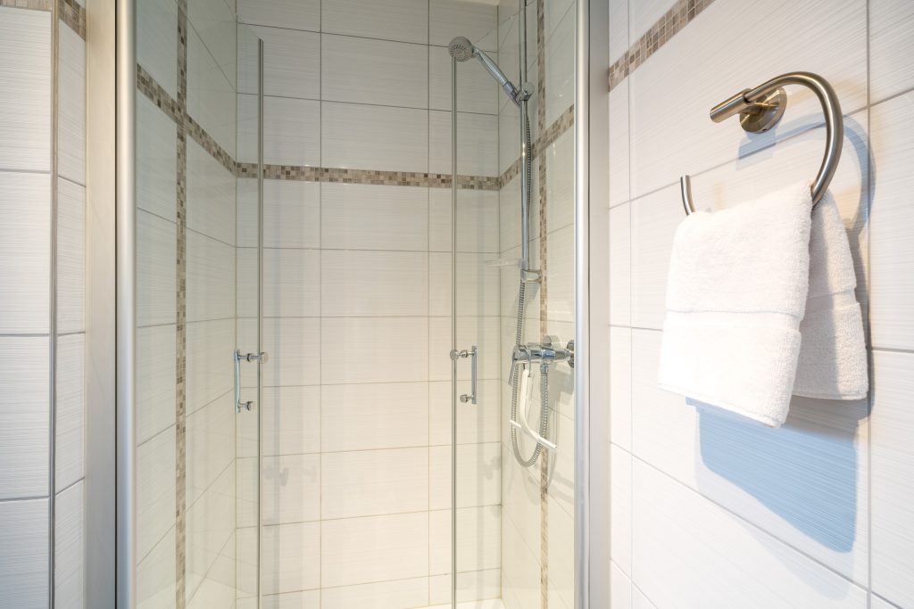 Diekhuus Büsum Ferienwohnung mit exklusiver Sauna im Garten Grosse Kajuete 1 Badezimmer Bildnummer 594